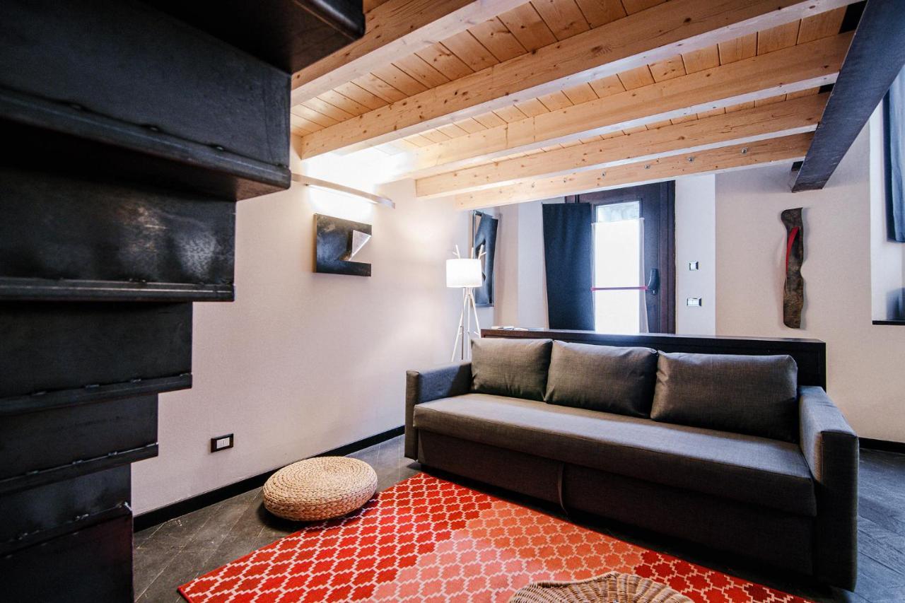 Apartmán Palazzo Del Pero - The House Of Travelers Como Exteriér fotografie